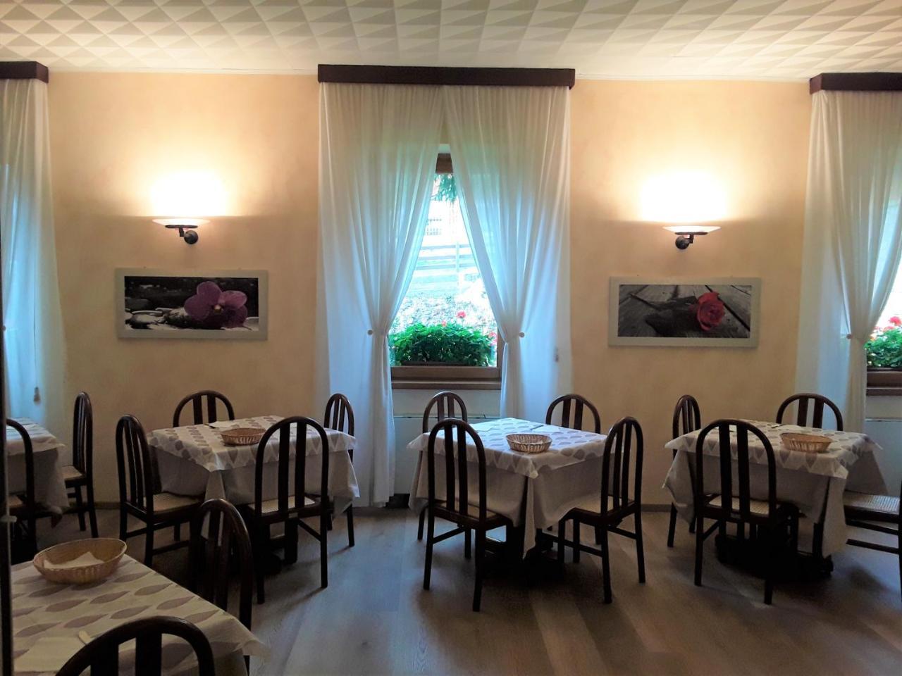 Hotel Ferrari Castione della Presolana Εξωτερικό φωτογραφία
